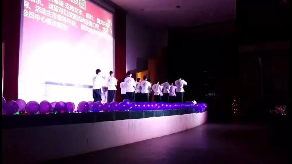 江西科技大学诚邀星华精武功夫馆参加圣诞晚会