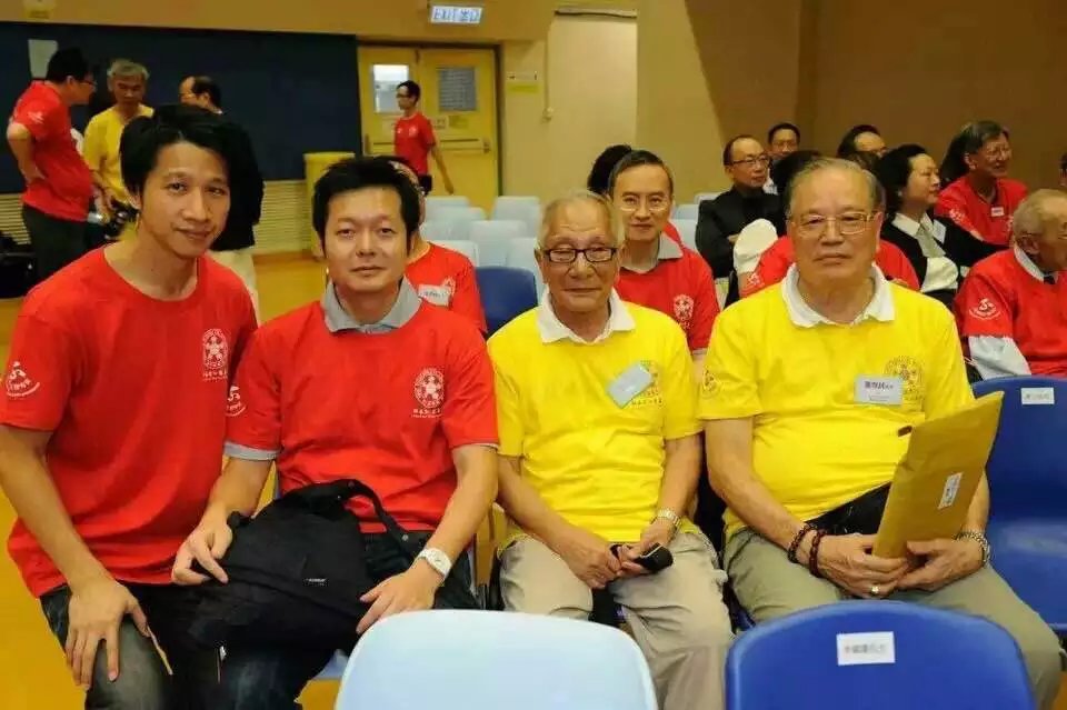 师父和叶准合影